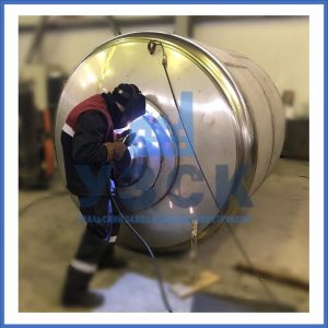 Купить баки и ёмкости из нержавеющей стали от завода УЗСК в Балыкчы